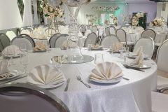 salle_table-scaled